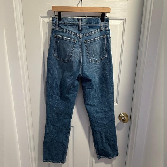 Distressed Abercrombie & Fitch 90s Straight Ultra High Rise Jean - Picture 5 of 5